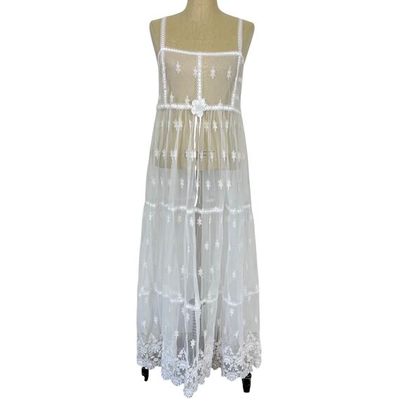 No Strings Attached Dresses & Skirts - Vintage No Strings Attached Sheer White Floral Coverup Bridal Night Gown Dress M